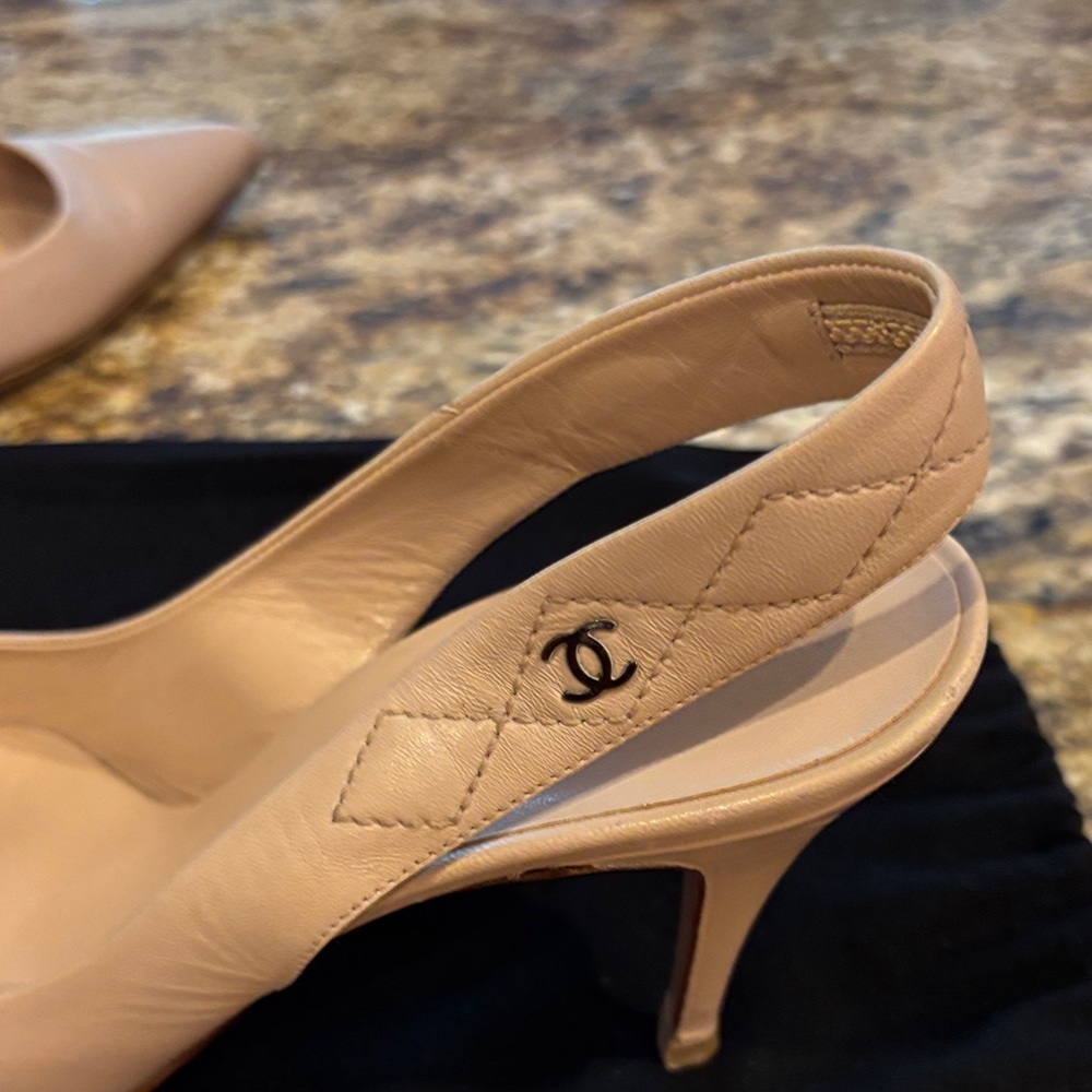Chanel Nude/ Light Pink Slingback Pumps – Size 39.5 (US 8.5) - Picture 10 of 10